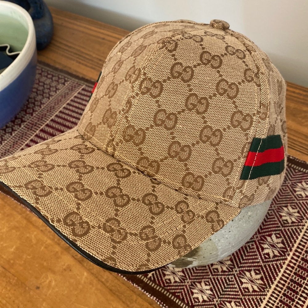 Designer look baseball cap NWT
